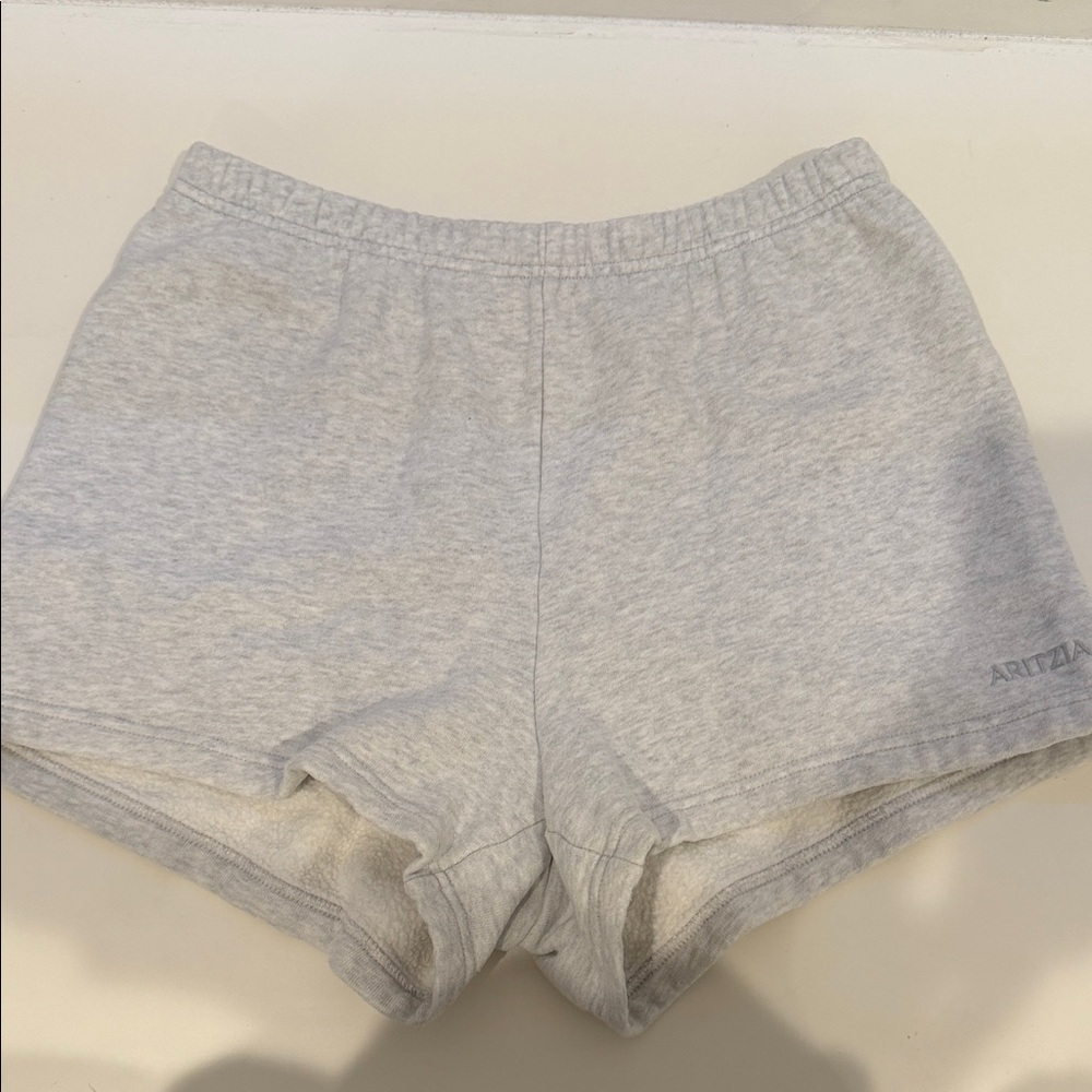 Aritzia Light Gray sweat fleece Lounge Shorts small